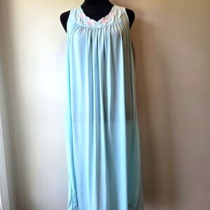 Vintage Women's 70s ShadowLine Nylon Blue Nightgown Floral Detail Large